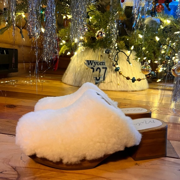 Shearling Wooden Clogs - Picture 2 of 2
